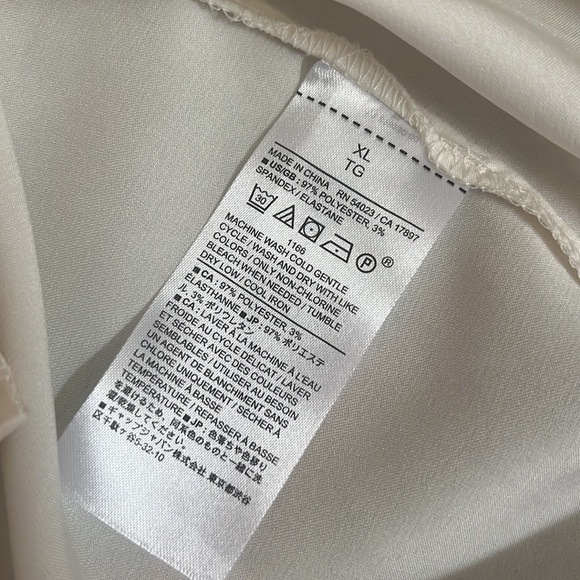 Banana Republic Cap Sleeve Button Down Blouse - Picture 7 of 7